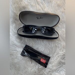 Ray-Ban Black Square Sunglasses magnifying glasses